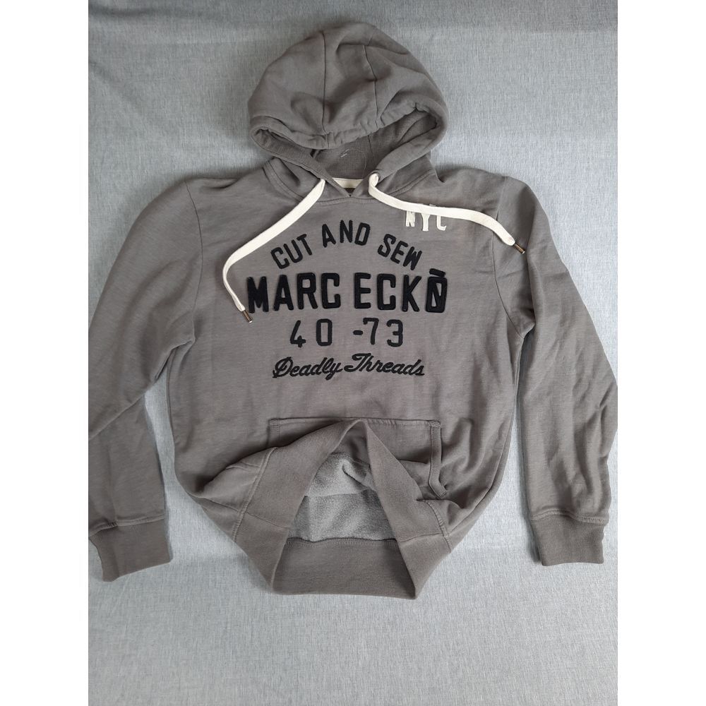 Marc Ecko Cut & Sew Men's Medium Art Logo Hoody Drawstring Fleece Lined Sweater‎